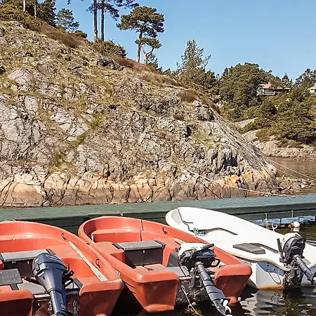 4 Bedroom Beautiful In Kongshavn Skare (Aust-Agder)